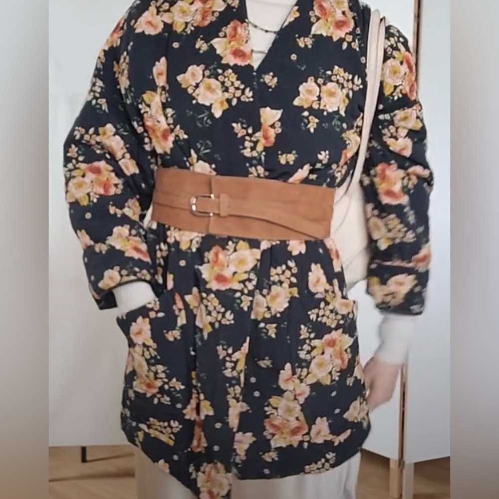 ZARA | Black Quilted Peach & Cream Floral filled Jacket - Picture 6 of 16